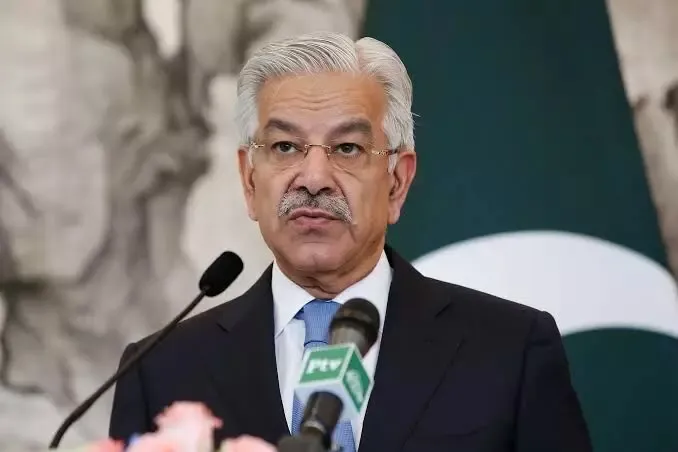 Pakistani Defence Minister के क्यों बदल रहे सुर, पहले देख लेंगे और अब कह रहे- हम नहीं चाहते कि भारत से जंग हो