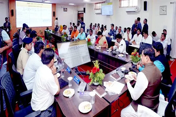 साधु, संत और श्रद्धालुओं की आस्था को सर्वोपरि रख करें सिंहस्थ 2028 के सभी कार्य : Chief Minister Dr. Yadav