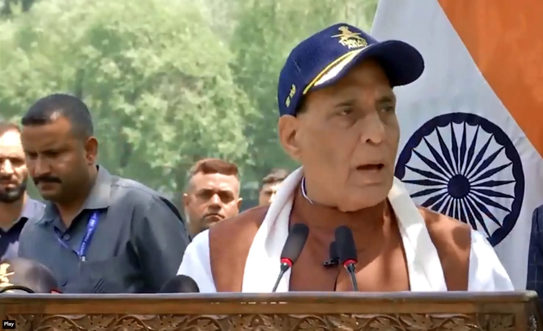 उन्होंने धर्म पूछकर मारा, हमने कर्म देखकर मारा... श्रीनगर पहुंचे Rajnath Singh