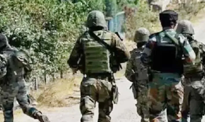 Awantipora के नादेर में सुरक्षा बलों ने ढेर किए तीन आतंकी, तलाशी अभियान जारी