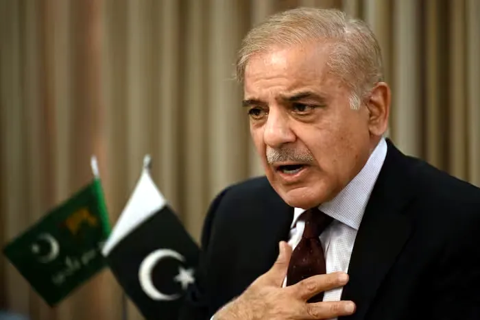 Shahbaz का ऑफर: बोले- कश्मीर पर सहमति बनेगी तो मिलकर खत्म करेंगे आतंकवाद