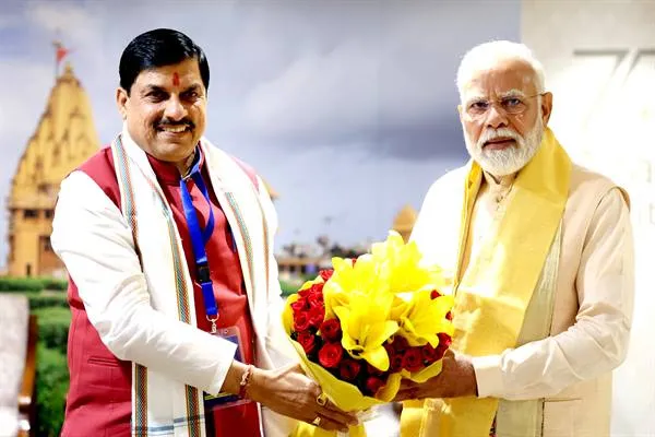 प्रधानमंत्री मोदी से CM Dr. Yadav ने की भेंट