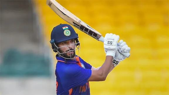 कप्तानी के पहले ही वर्ष में टीम को आईपीएल फाइनल में पहुंचाने वाले पांचवें भारतीय बने Rajat