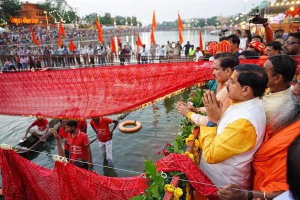 CM Dr. Yadav क्षिप्रा तीर्थ परिक्रमा में हुए शामिल