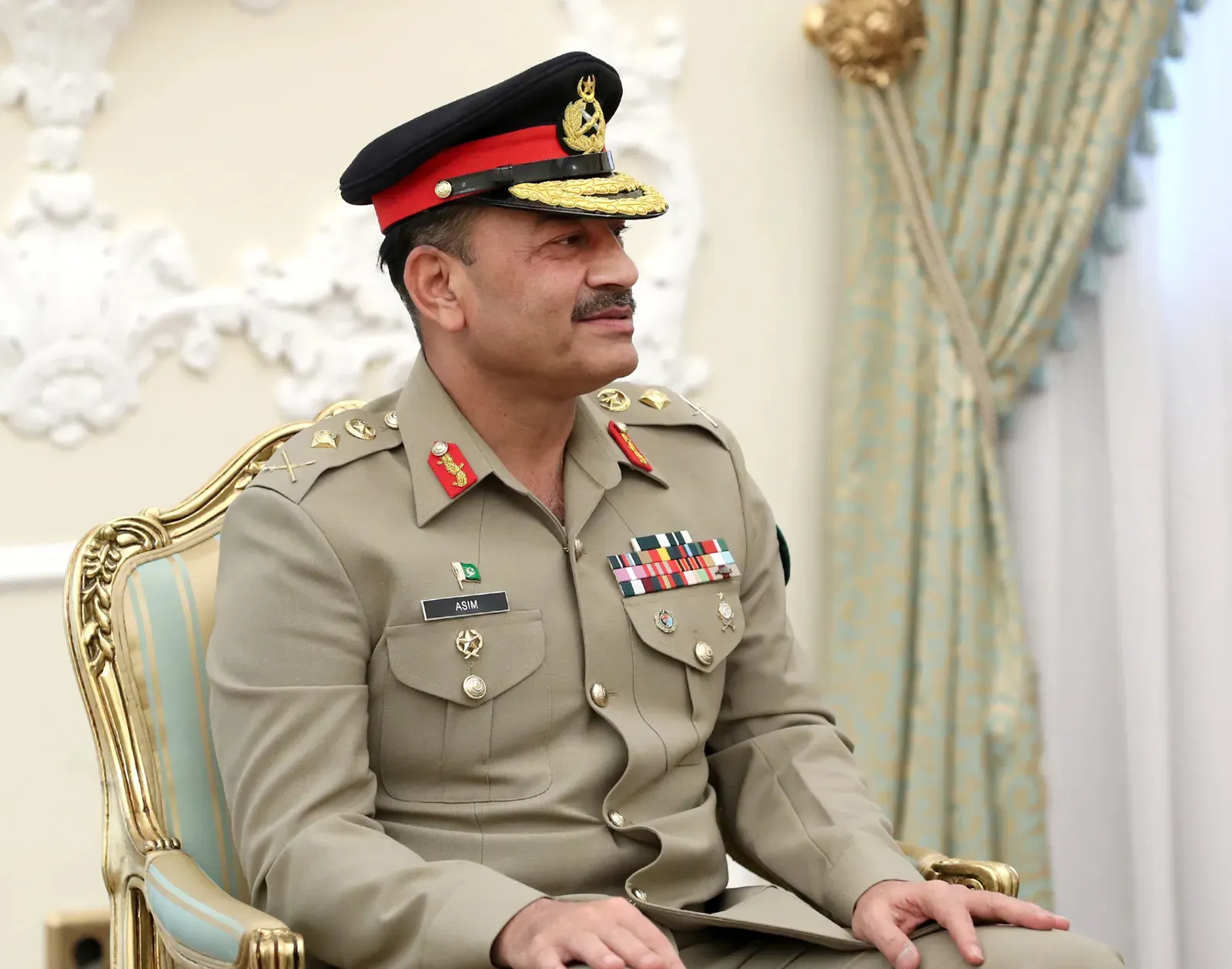 America ने असीम मुनीर को दिया न्यौता, परेशान हुआ चीन, पाकिस्तान में भी विरोध