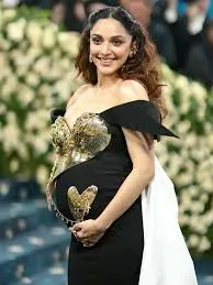 बेबी शावर की अनदेखी तस्वीर शेयर की Kiara ने