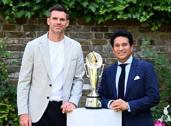 सचिन के साथ अपना नाम देखकर सम्मानित अनुभव कर रहा : Anderson