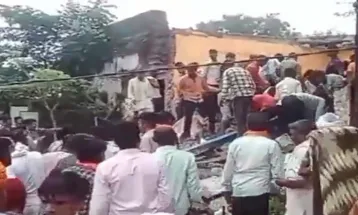 Jhalawar में गिरी स्कूल की छत, 5 बच्चों की मौत, 60 मलबे के नीचे दबे