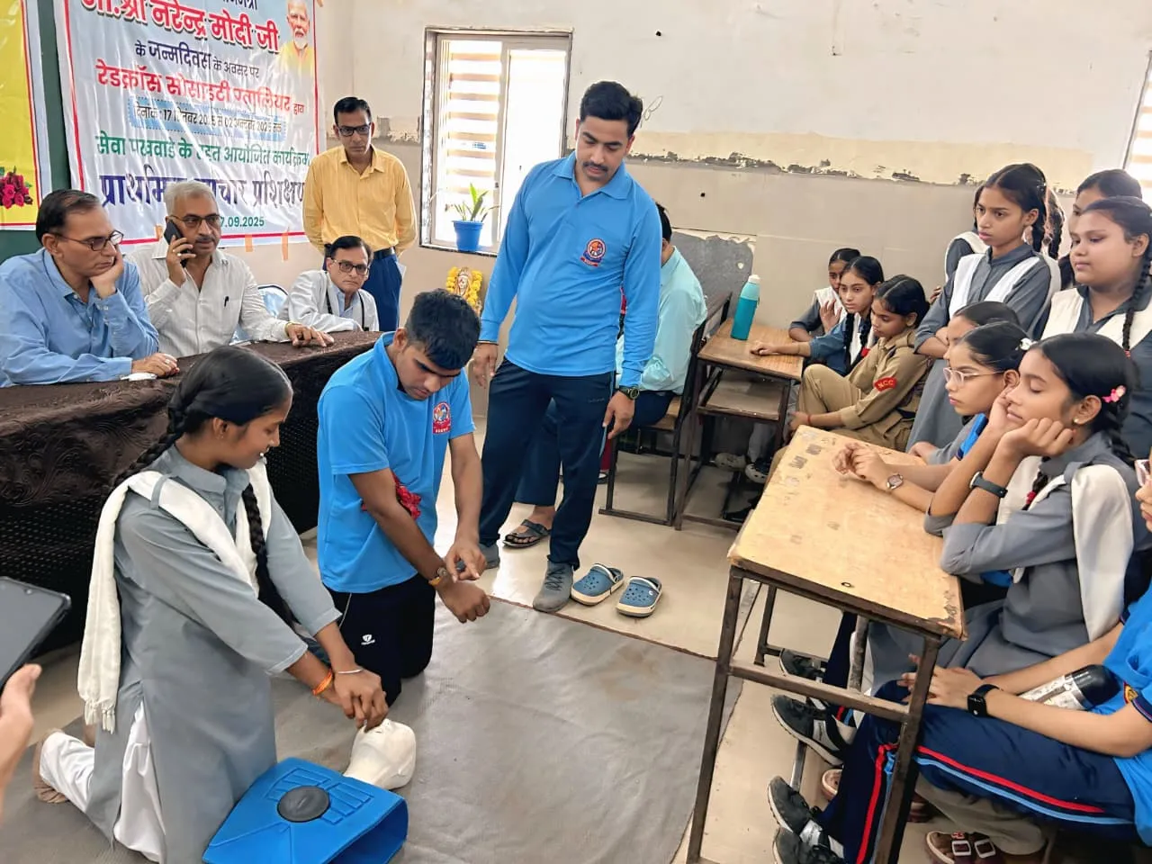 रेडक्रॉस सोसाइटी Gwalior द्वारा सेवा पखवाड़े के अंतर्गत सीपीआर प्रशिक्षण कार्यशाला विद्यालयों में संपन्न