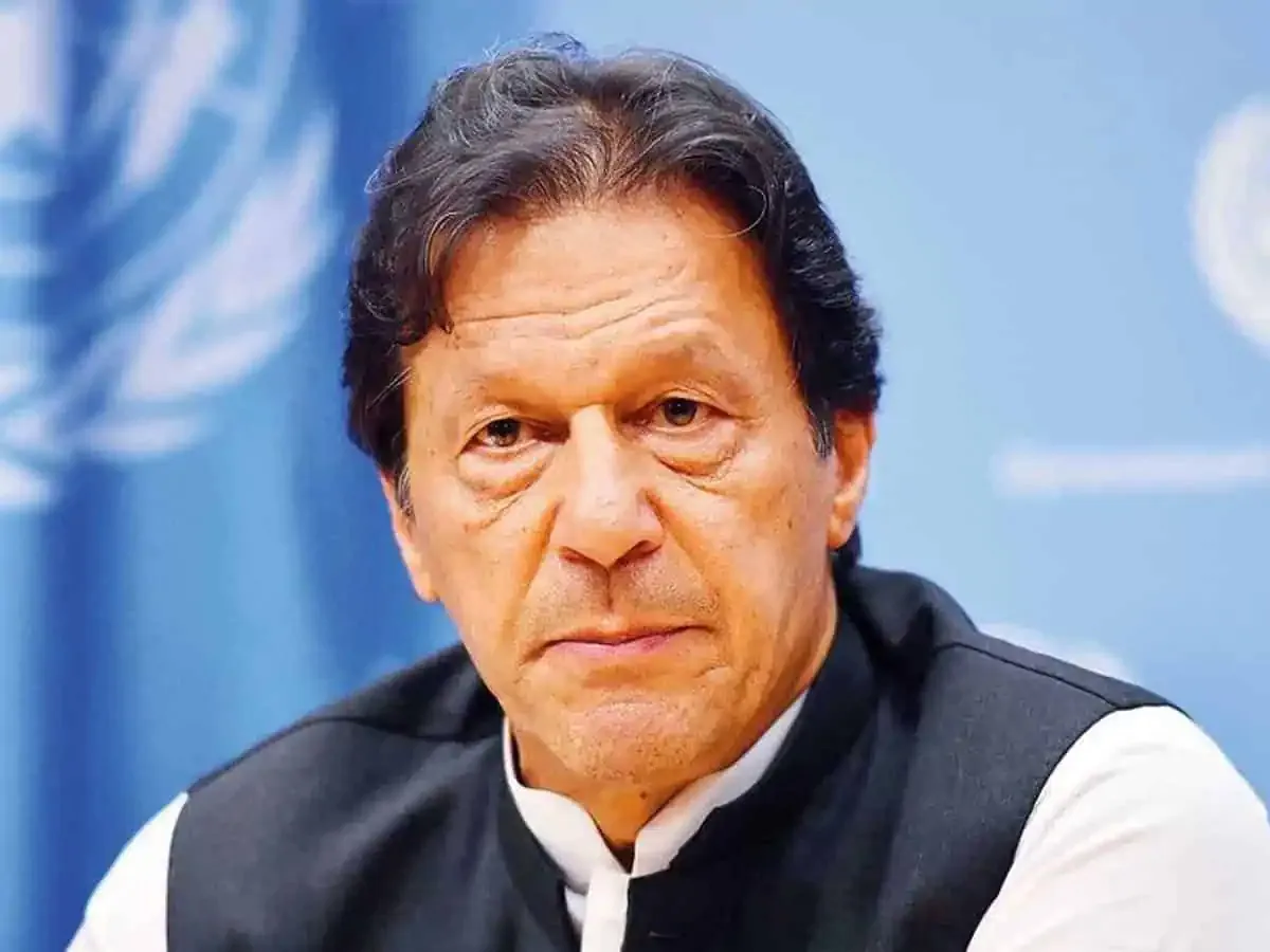 Imran Khan पर लगाया देश विरोधी होने का आरोप, एक्स अकाउंट ब्लॉक करने की उठी मांग