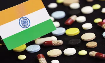 भारतीय फार्मा को राहत: America ने जेनेरिक दवाओं पर टैरिफ की योजना रोकी