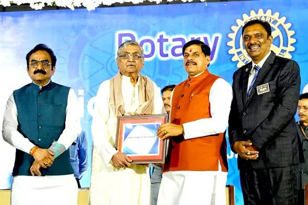 परमात्मा ने शरीर कर्म के लिए दिया है, सत्कर्मों से समाज की करें सेवा: CM Dr. Yadav