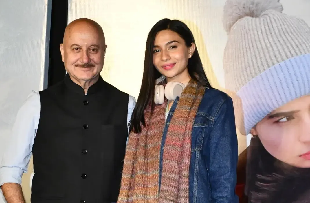 Anupam Kher ने शुभांगी को दी बेस्ट एक्ट्रेस के नामांकन पर बधाई