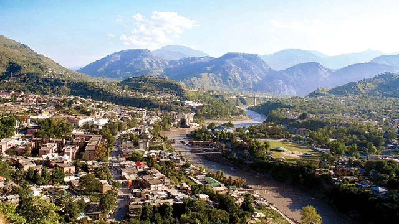 क्या Pakistan के हाथ से फिसल जाएगा पीओके?