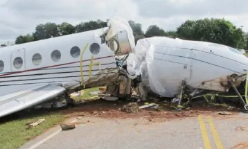 America में एफ-16सी फाइटिंग फाल्कन जेट ट्रेनिंग के दौरान क्रैश