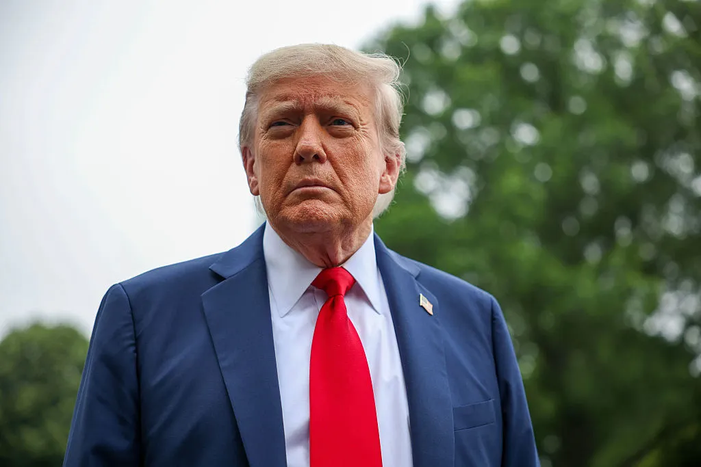 Trump और उनकी टीम ने बड़े पैमाने पर कारोबारियों से चंदा जुटाया, बदले में किसी को माफी मिली, किसी का केस खत्म हुआ