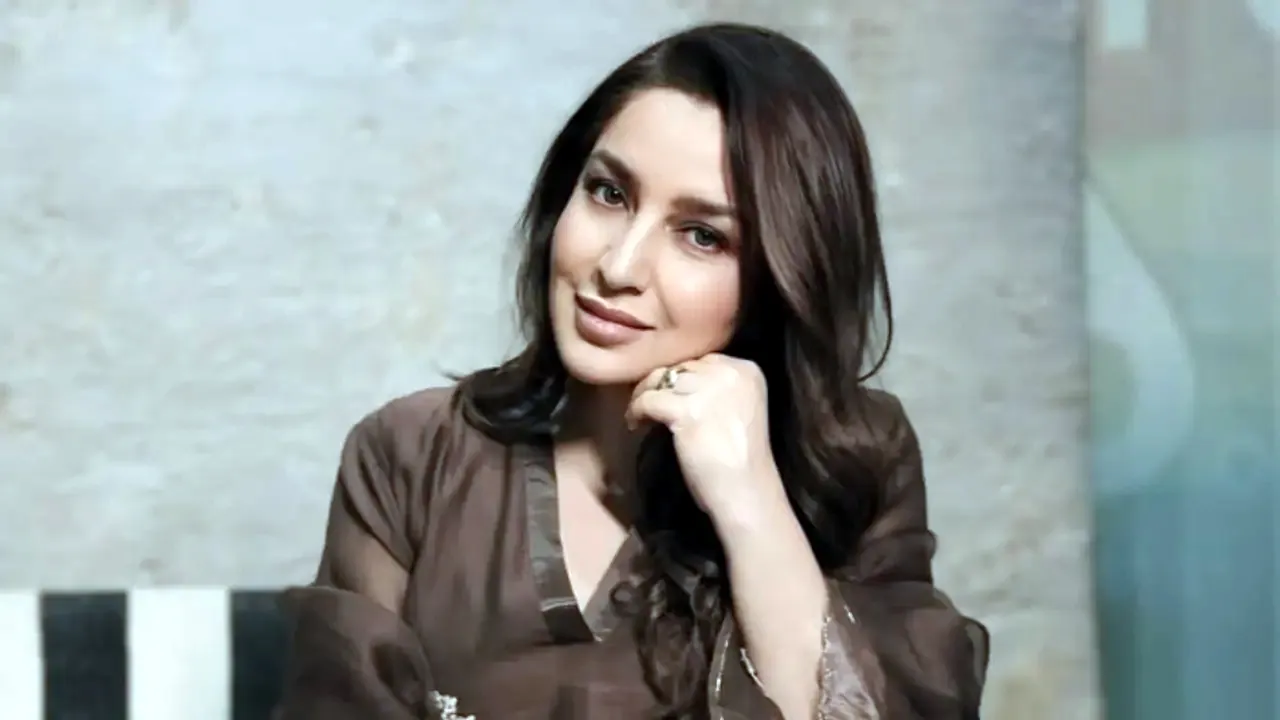 पति के साथ शादी की सालगिरह मना रही Tisca Chopra ने साझा की यादें