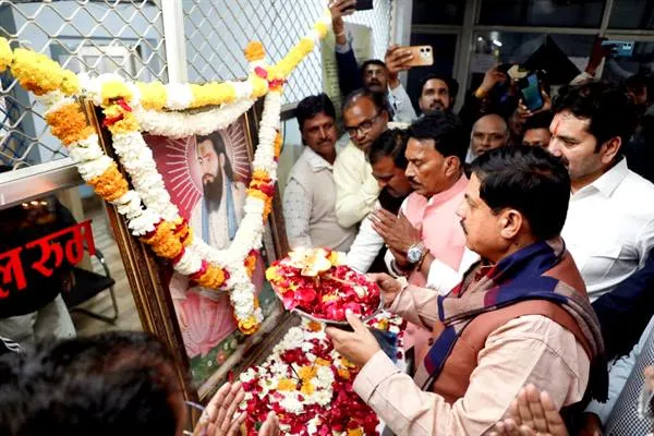 संतों की वाणी आज भी समाज को सकारात्मक दिशा देने का कर रही है कार्य : CM Dr. Yadav