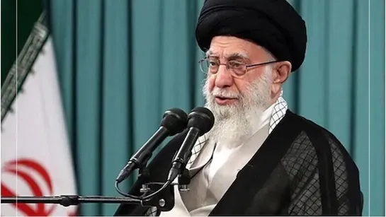 ईरान से खजाना लेकर भाग रहे थे 2 जहाज, Khamenei के दूतों ने बीच समंदर में पकड़ा, यूएस ने चेताया