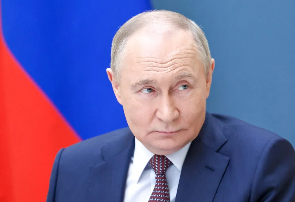 Putin से मिलना चाहता था एप्सटीन लेकिन नहीं गली दाल, रूसी अफसरों से सेटिंग का खुलासा