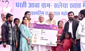 शिक्षा से ही जीवन में आगे बढ़ने का मार्ग होता प्रशस्त : Governor Shri Patel