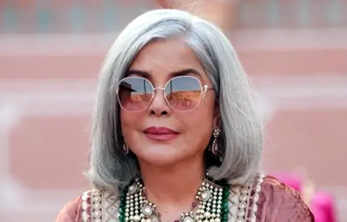 Zeenat की अलमारी में आज भी सलीके से रखे है 25 साल पुराने कपड़े