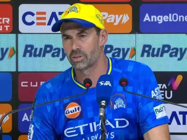 आलोचकों पर बरसे सीएसके के कोच Stephen Fleming बताया रणनीति में बदलाव का कारण