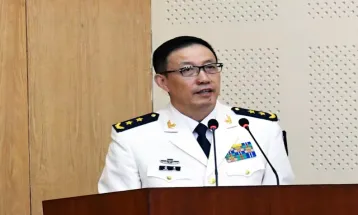 ईरानी बंदरगाहों की नाकेबंदी से भड़का चीन कहा- हमारे काम में दखल न दे America