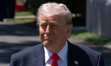 Trump ने फिर उड़ाया मुस्लिम महिला सांसद का मजाक, बोले- इन्होंने सगे भाई से शादी की
