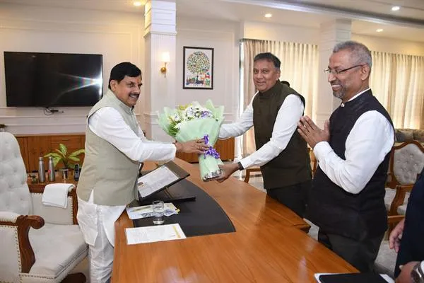 CM Dr. Yadav से ग्रीनको ग्रुप के कार्यकारी निदेशक  बंडारू ने की भेंट