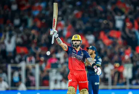 लगातार दूसरी बार आईपीएल चैंपियन बनी आरसीबी, Gujarat को हराकर रचा इतिहास