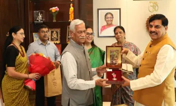 CM Dr. Yadav से मिले पद्मश्री अवार्डी गुंदेचा और डॉ. व्यास