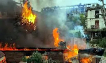 Manipur में फिर हिंसा की आग: उग्रवादी हमले में तीन ग्रामीणों की मौत, सात घर जलाए
