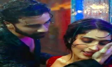 आँखों से तूने 2.0 में बेहद रोमांटिक दिखाई दे रहे हैं Raghav Juyal