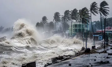 प्रशांत में उठा डॉल्फिन तूफान: China and Japan में हड़कंप, भारत पर अप्रत्यक्ष असर