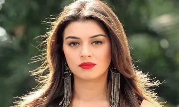 बचपन में ही अभिनय की दुनिया में कदम रख दिया था Hansika ने