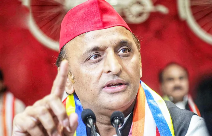 Akhilesh का लोधी दांव: बीजेपी के कोर वोट बैंक पर सपा की नजर