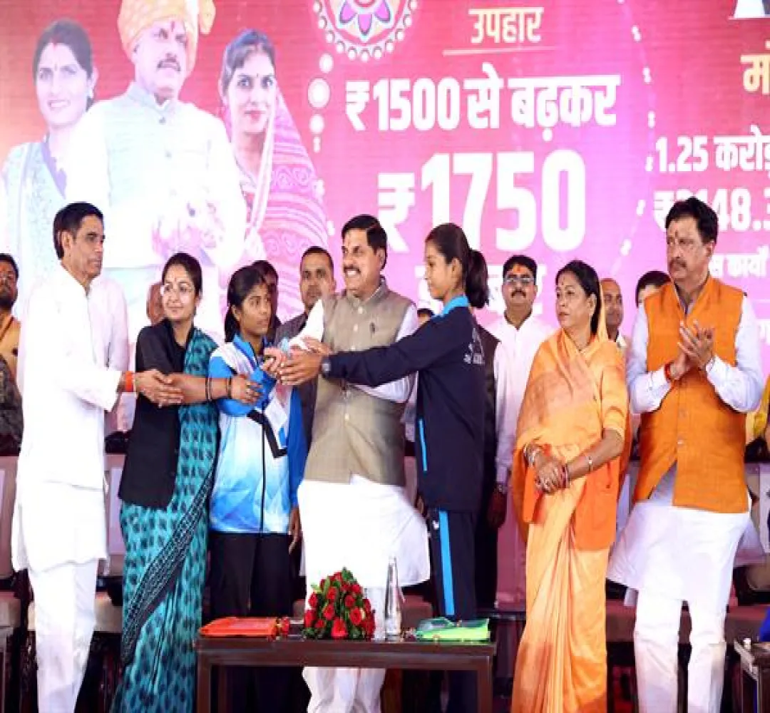 बहनों का सम्मान और आर्थिक सशक्तिकरण हमारी सर्वोच्च प्राथमिकता : CM Dr. Yadav