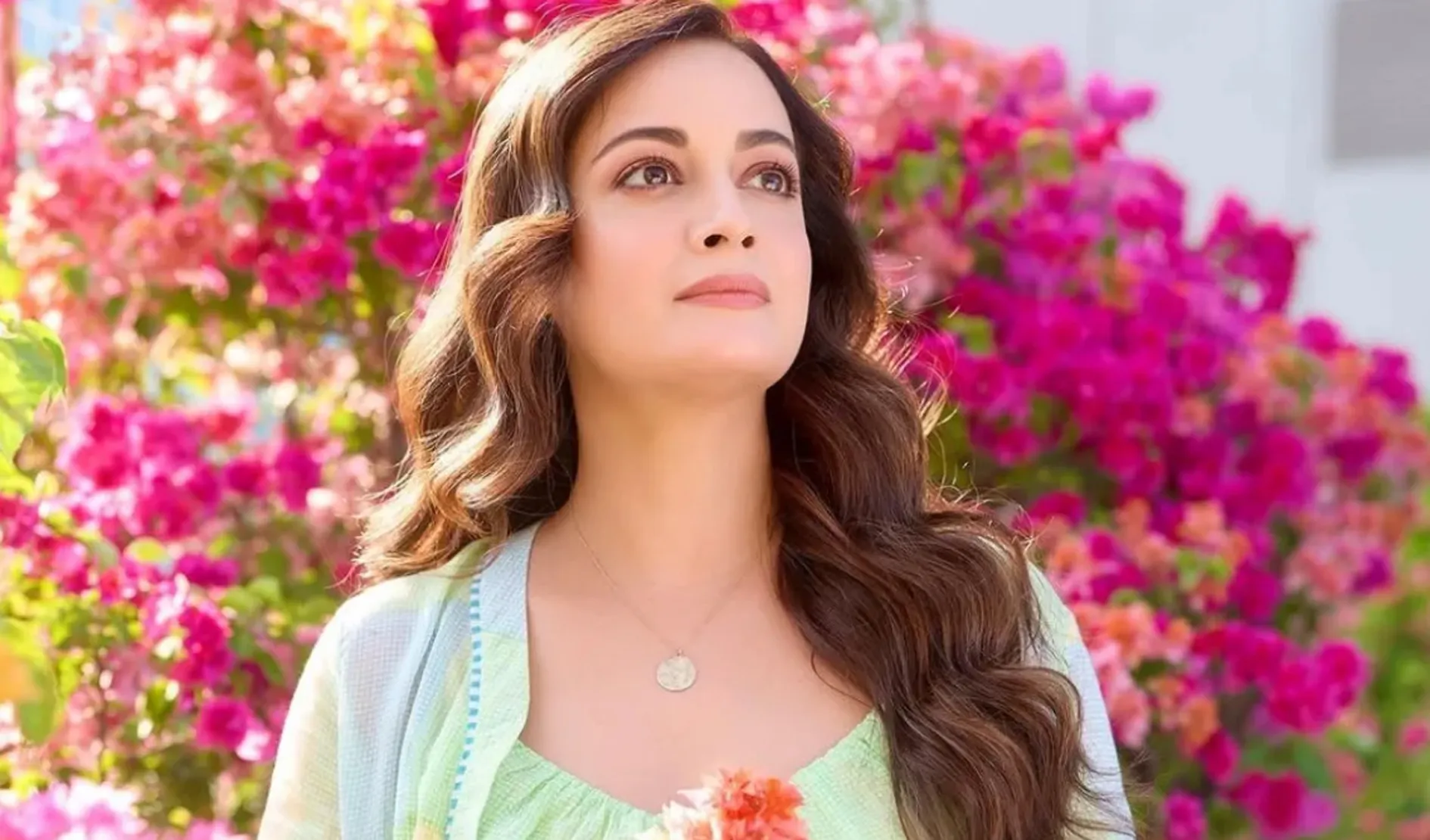 परिवार के साथ सुकून भरे पल बिताए Dia Mirza ने
