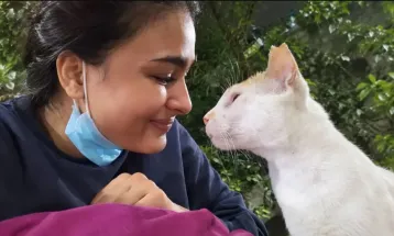 त्योहार प्यार से मनाएं, शोर से नहीं: Shalini Pandey