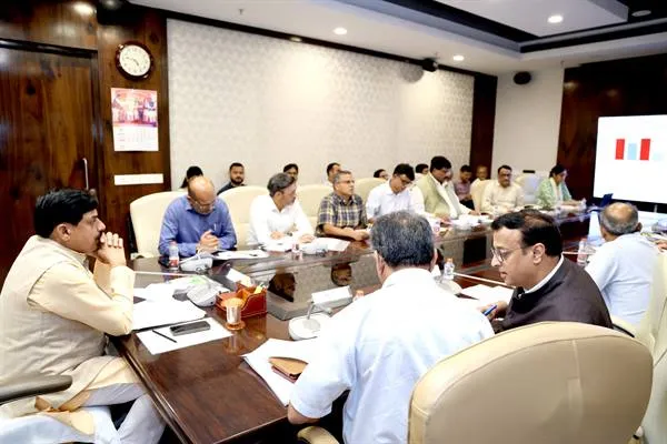 CM Dr. Yadav ने की राजस्व प्राप्ति की समीक्षा