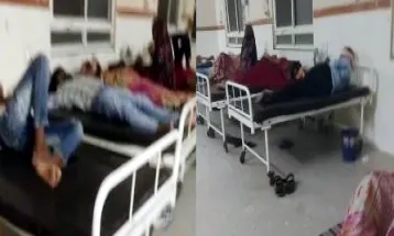 Kailaras सामुदायिक स्वास्थ्य केंद्र बना धर्मशाला, महिला प्रसूता कक्ष में रात भर सोते हैं पुरुष