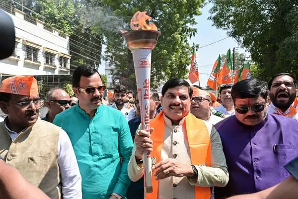 प्रधानमंत्री मोदी के सार्वजनिक जीवन के 25 वर्ष, सेवा-सुशासन और गरीब कल्याण को समर्पित रहे : CM Dr. Yadav