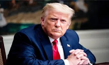 Trump ने बॉर्डर बंद करने की सलाह दी कहा- फ्रांस में बाहरी लोग करा रहे हिंसा