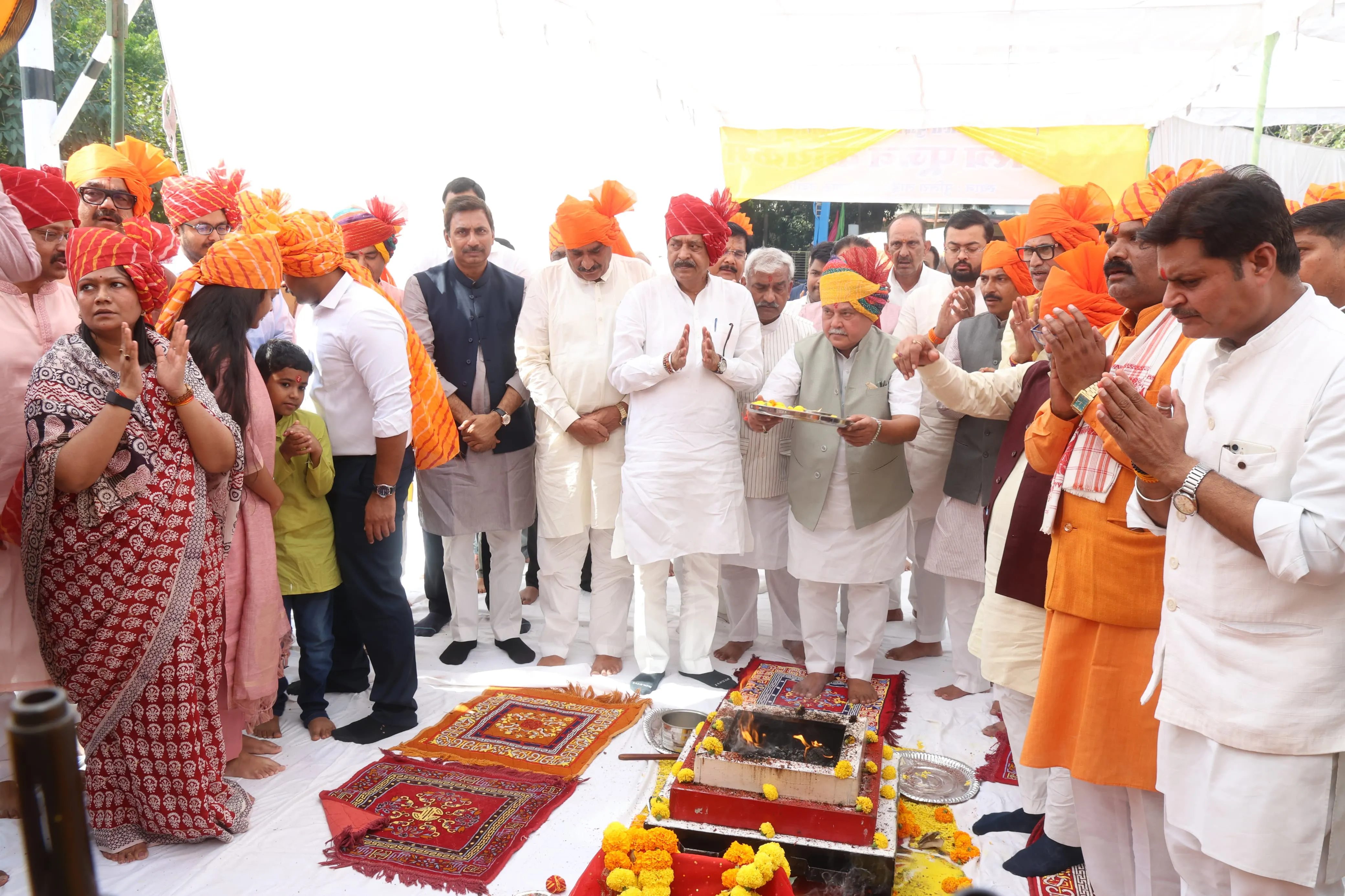Assembly Speaker Tomar के मुख्य आतिथ्य में विजय दशमी पर वैदिक मंत्रोच्चारों के बीच डीआरपी लाइन में हुआ शस्त्र पूजन