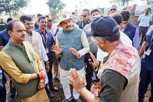 CM Dr. Yadav ने हेलीकॉप्टर से रंथभंवर में कृष्णमृग और नीलगाय रेस्क्यू अभियान के द्वितीय चरण का किया अवलोकन
